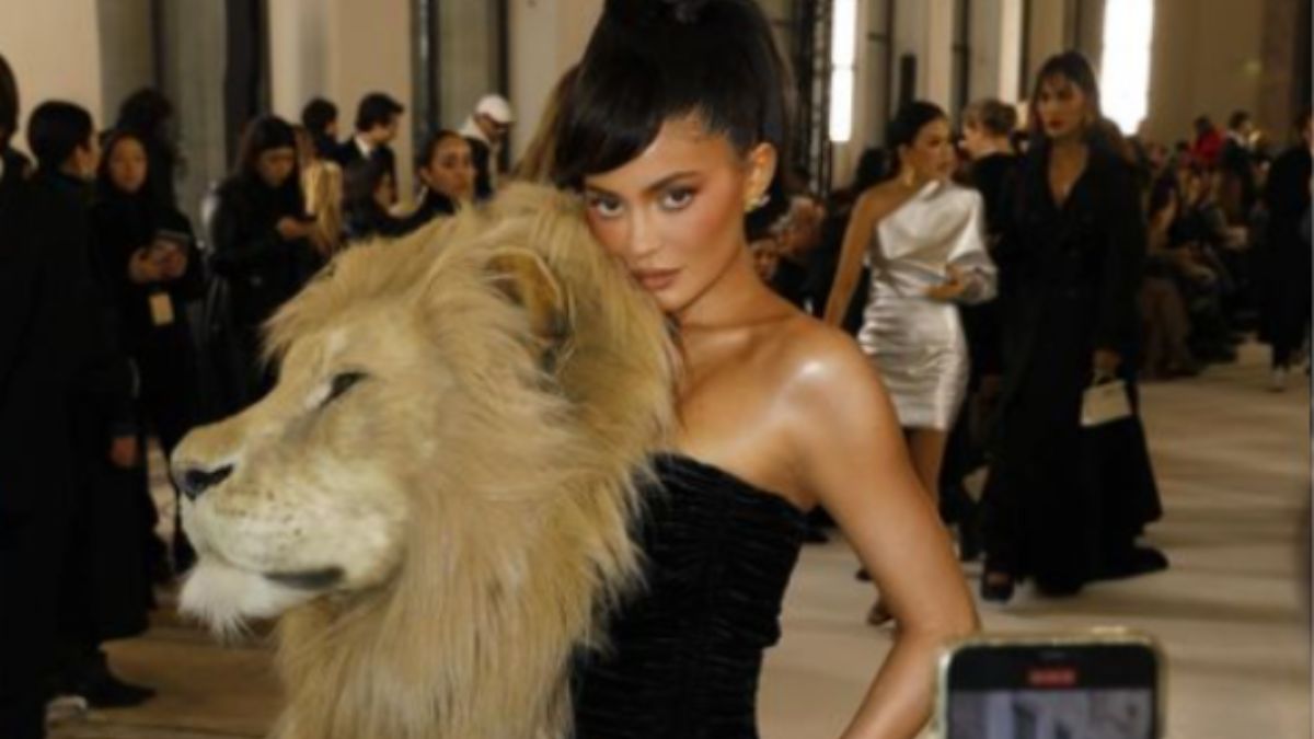 kylie-jenner-faces-backlash-for-her-ultra-realistic-lion-gown-at-paris-fashion-week-peta-reacts